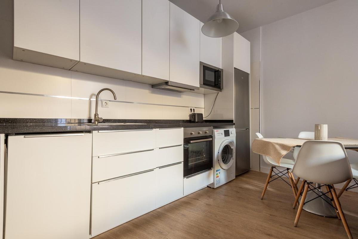 Puerta Real Centro Apartment Гранада Екстериор снимка