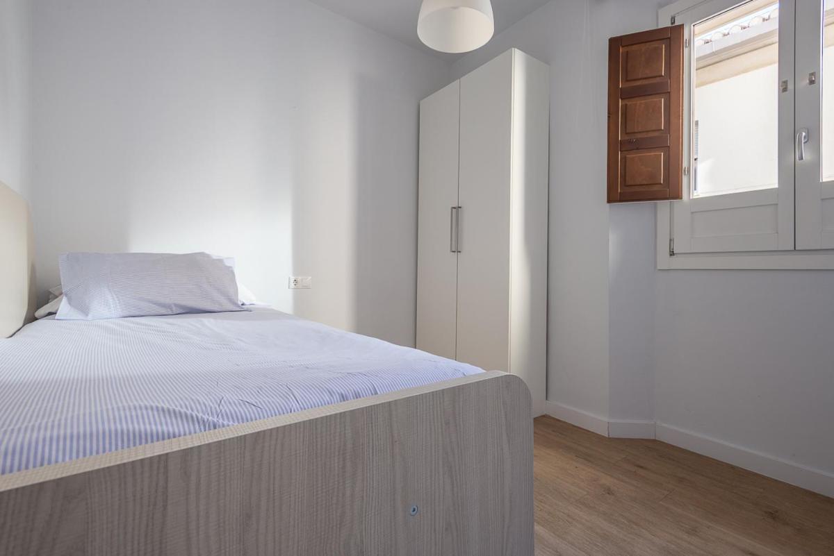 Puerta Real Centro Apartment Гранада Екстериор снимка